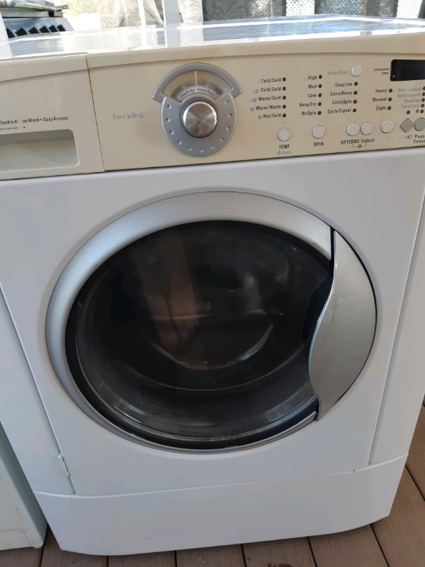 Laveuse et secheuse a vendre a vendre a donner laveuse qui aurait