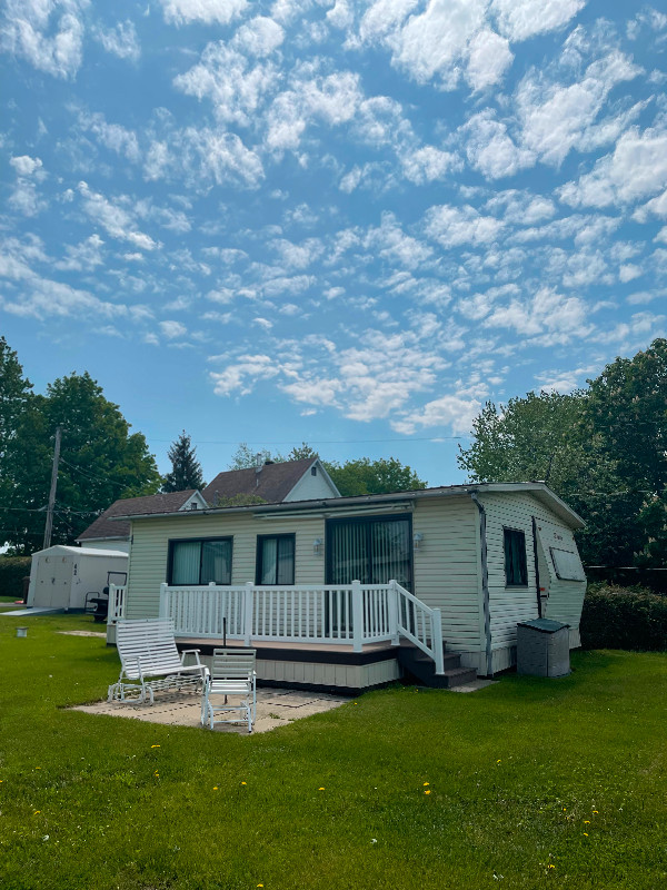 Maison mobile roulotte a vendre Roulotte avec rallonge et entierement
