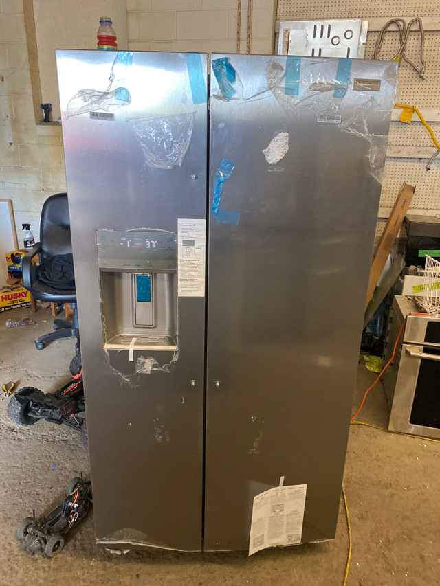 Frigidaire side by side scratch and dent fridge Frigidaire gallery side by side fridge brand