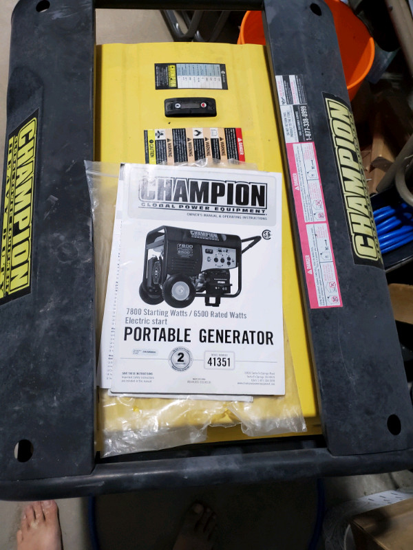 Champion 7800 starting 6500 running watts portable generator, Winnipeg Runs great barely used