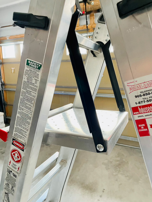 Jaws Telescopic Articulating Ladder 22 Pro Grade Canadian Made