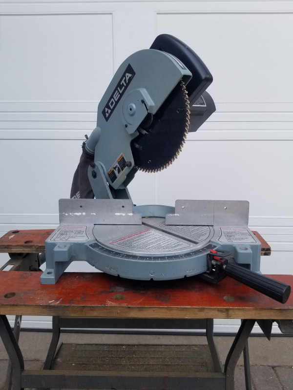 Delta 10 inch Mitre Saw with 80 tooth blade Miter chop saw Delta