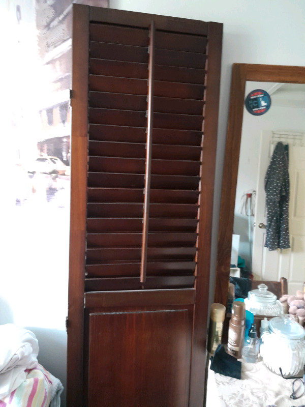 3 part room divider cherry woodwith slates that open - 8 plus feet ...