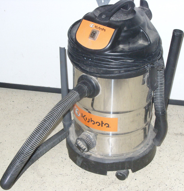 Kubota 8 Gallon Stainless Steel Wet Dry Vacuum Shop Vac - Kubota 8 ...