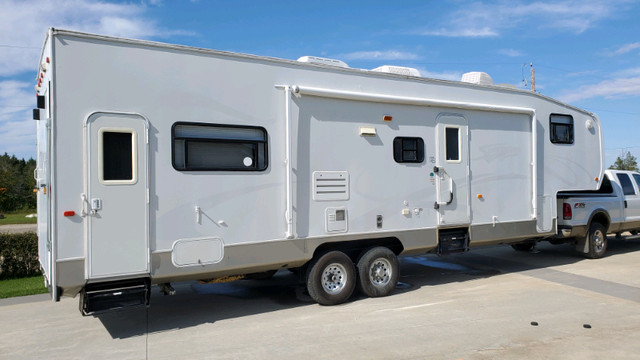 KZ Sportsman Fifth Wheel Camper Toy Hauler - 2005 KZ Sportster model ...