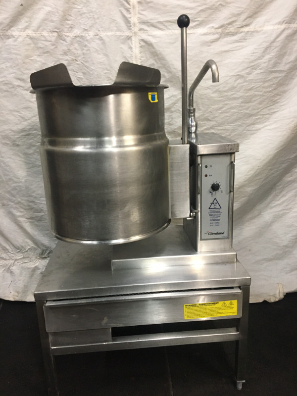 Cleveland 12 Gallon Electric Tilting Steam Kettle w Stand Cleveland