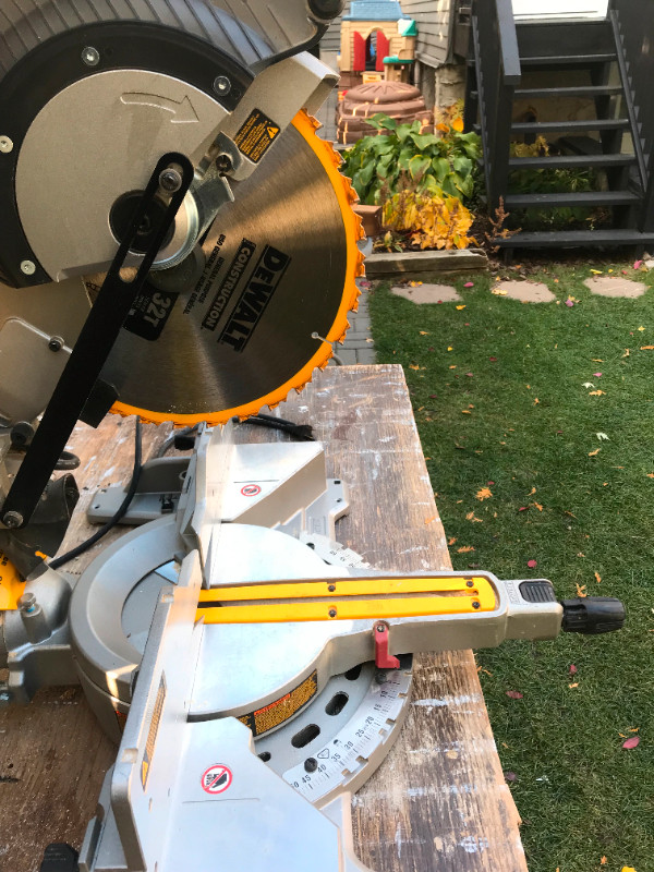 DEWALT Corded 12 Double Bevel Sliding Compound Mitre Saw DEWALT 15