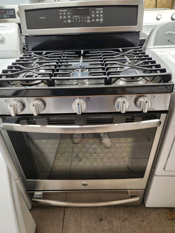 GAS STOVE GE Stainless steel self cleaning convection oven GE