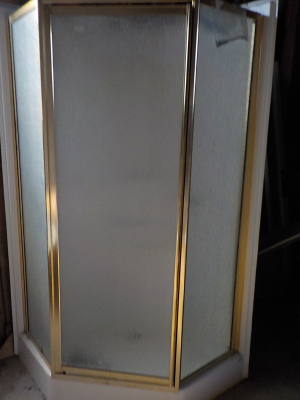 One Piece MAAX Shower Stall with Doors Maax 38 inch neo angle one