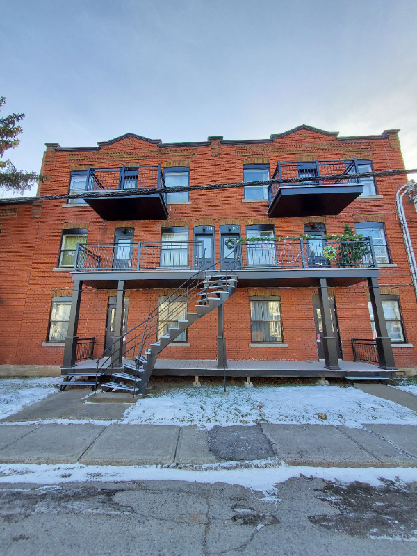 3 12 a louer renove au complet Saint Jerome Juillet 2023 Logement 3