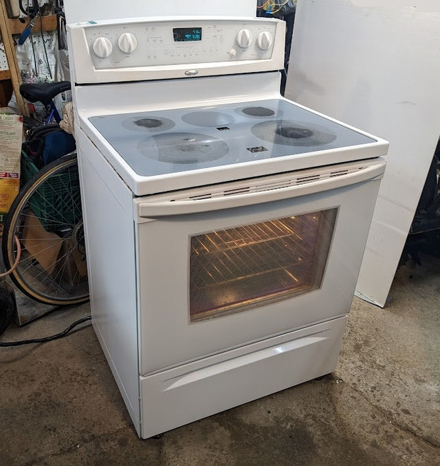 Whirlpool Gold Stove Delivery available Everything works Can deliver