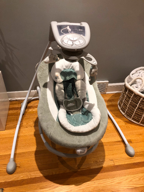 Ingenuity Swing Rockerbalancoire et bascule, City of Montréal Barely