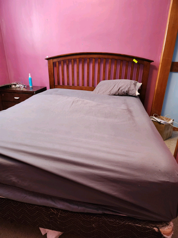 Free queen sized bed with headboard and frame, Winnipeg Must pick up