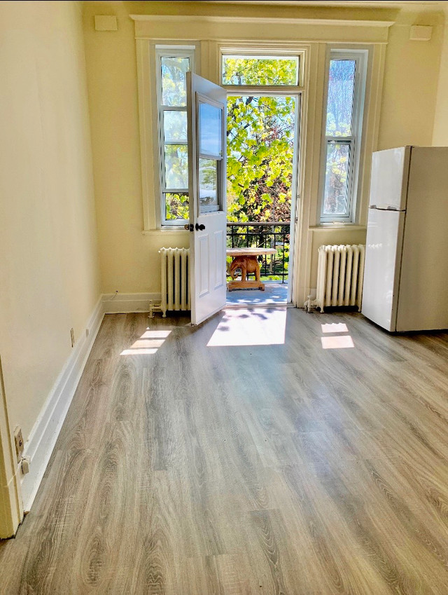 Beautiful and well located 3 12 Tres beau et bien situe 3 12 English