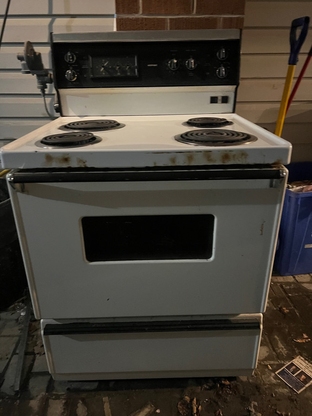 Electric stove, Sudbury Electric stove in good working condition