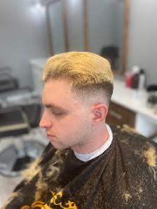 LOOKING FOR EXPERIENCED BARBERS