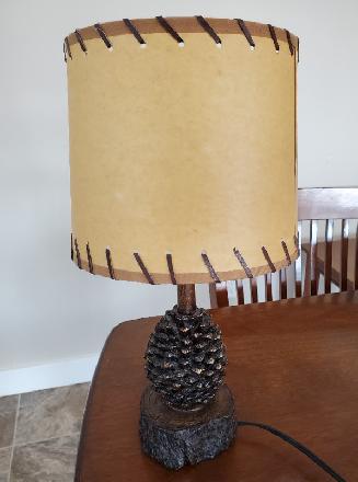 Table lamp/ bedside lamp