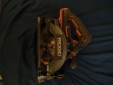 Like new ridgid 18v gen5x cordless 7-1/4' skill saw
