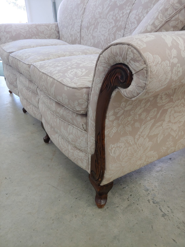 Superbe fauteuil Antique 3 places a vendre, TroisRivières Superbe