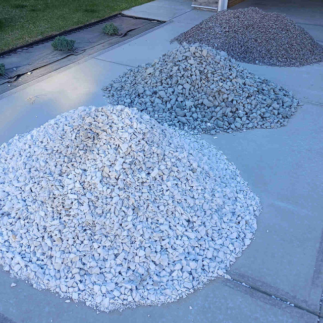 Landscape Rock Garden Supply Soil Sand Gravel Mulch Landscape Rock