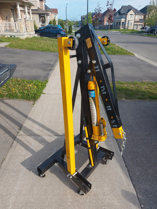 2 ton Engine Hoist Crane for Rent 2 ton Engine Hoist Crane for Rent 1