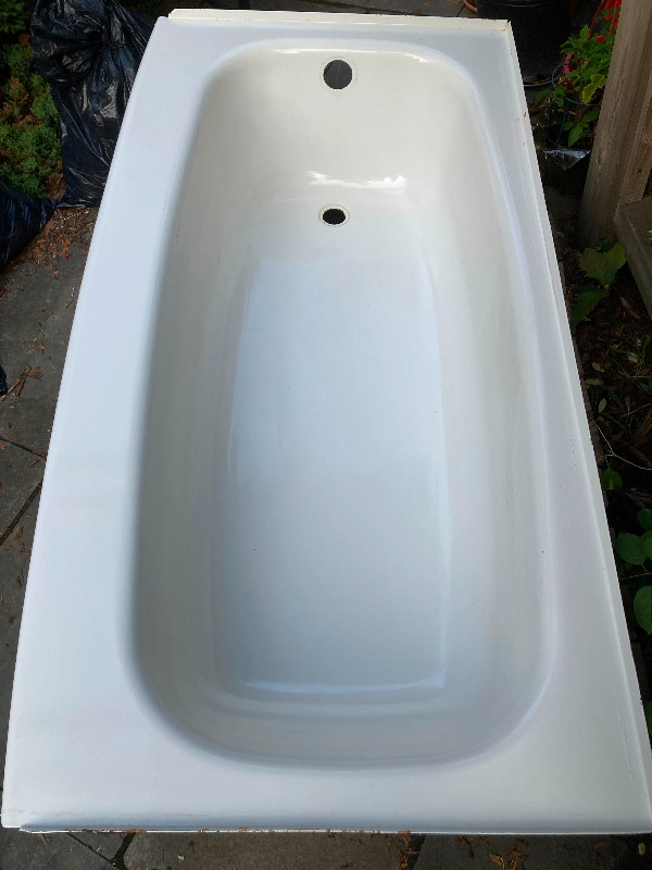 American Standard 5 ft Alcove Rectangular Enamel Steel Bath Tub Tubs