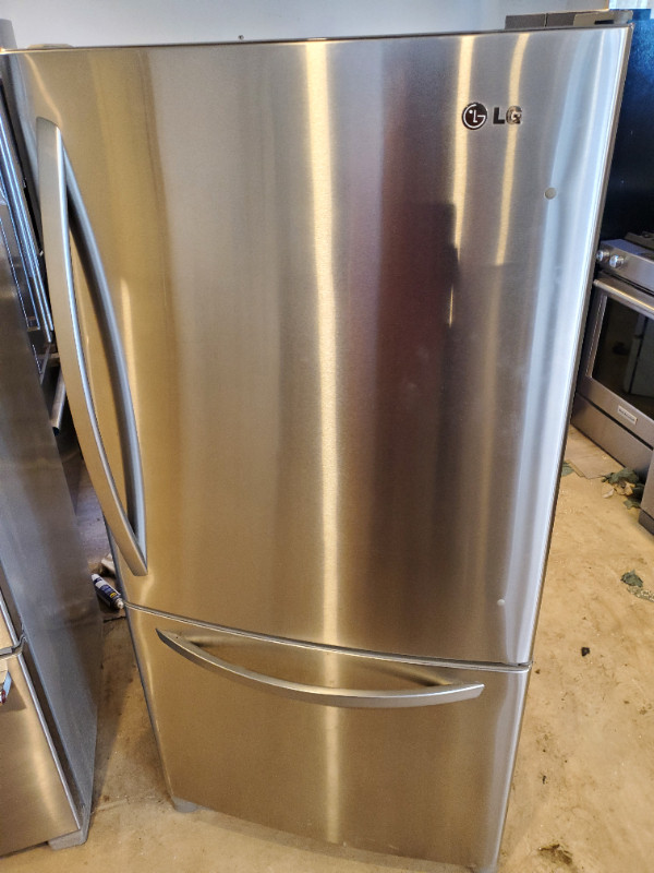 Very Clean LG 33w Stainless Steel Fridge Freezer Can DELIVER