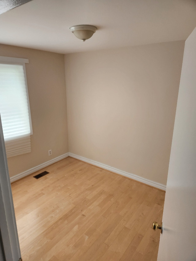 Room for rent Got 2 extra rooms to choose from1662 borden ave