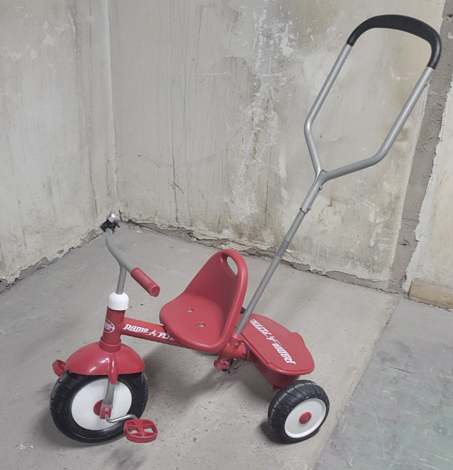 radio flyer steer and stroll trike australia