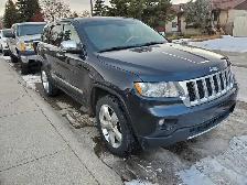 2012 grand Cherokee overlander (SUPER CLEAN and MAINTAINED)150km