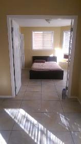 Room For Rent - Signal Hill - Close to LRT