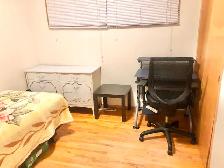 Super private basement room in Brentwood near UofC & transit