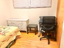 Private furnished room in Brentwood house near UofC, LRT,
