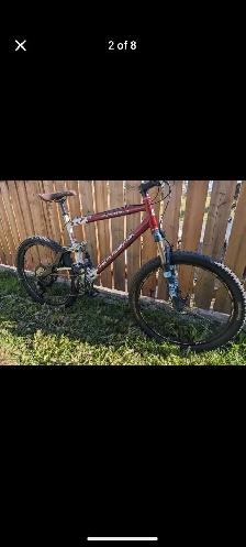 Rocky Mountain ESTX (TEAM) full suspension bike