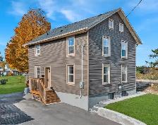 ALL INCLUSIVE. 3 Bedroom 2.5 Bathroom Unit For Rent In Kitchener