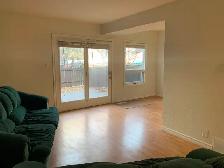 3 Bedroom Townhouse for Rent 5minutes away from UoR & Saskpoly