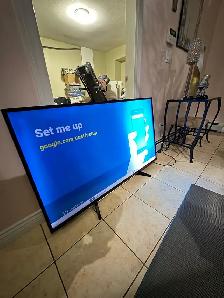 Toshiba Smart TV (send your best offer)