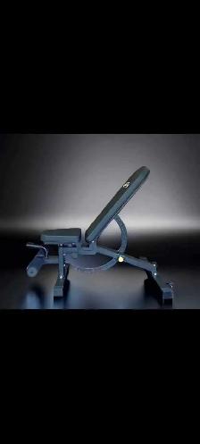 680lb CAPACITY Commercial Grade Workout Bench