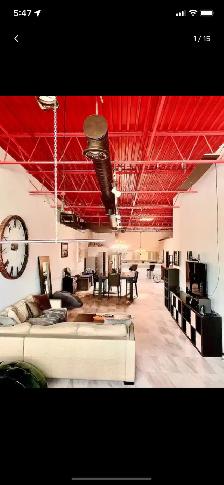 2000 square feet custom design commercial space for rent must se