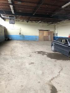 2,700 sqft commercial space for rent