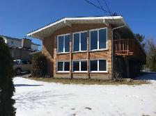 Beautiful Hospital Area Executive Home for Rent on Quiet St. !