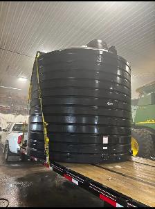 New 5000 gallon water tank