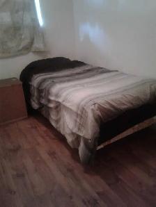 DAILY ROOM RENTAL FURNISHED AVAILABLE NOW PH 403 667 7854
