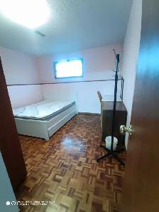 BASEMENT ROOM FOR RENT $ 700/ MONTH PLUS DEPOSIT IN ERINWOODS SE