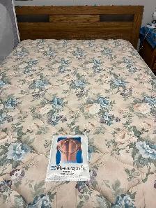 Double mattress and wooden bed frame