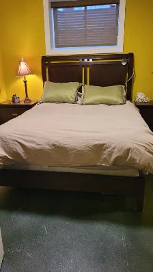 Hamilton Spill Wood Queen Bed Frame with box spring