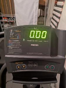 Precor Elliptical EFX 5.17 - Excellent Condition