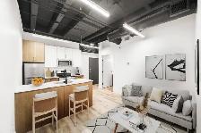 Beautiful 1 Bedroom in Downtown-Walking Distance to Everything!