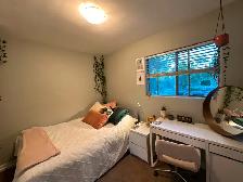 Room in a Shared House - Close to U of C
