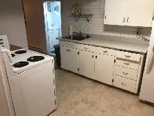 1 BEDROOM BASEMENT SUITE INGLEWOOD 403-660-4436